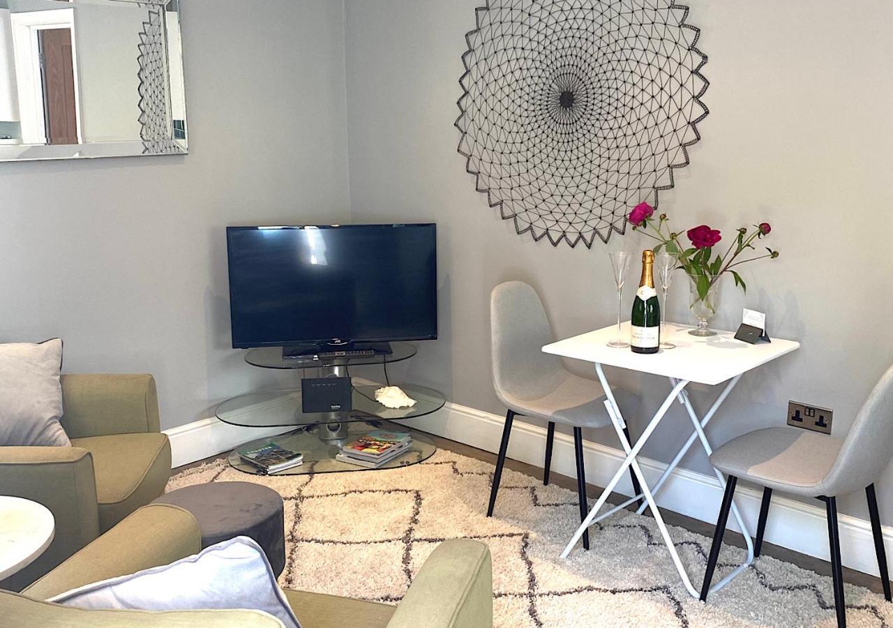 The Lodge Chester - Luxury Apartment For Two, With Free Parking! Hough Green Exteriér fotografie
